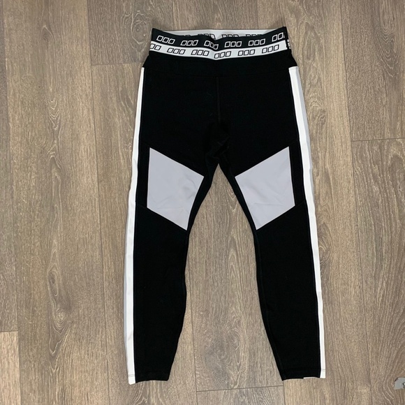 Lorna Jane Icon Retro Sport Ankle Biter Leggings Black Concrete Grey Size Small - Picture 4 of 11